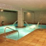 Best Alcazar, Hallenbad