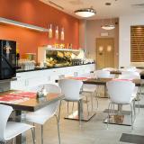 Royal Park, Restaurant