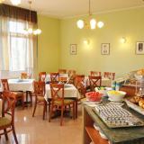 Baross, Restaurant