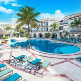 Wyndham Alltra Playa del Carmen - Adults Only, Pool