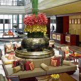 Dusit Thani Dubai, Lobby