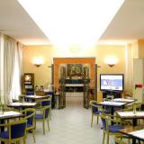 Milani, Restaurant