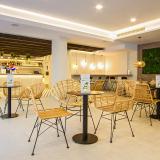 Ereza Mar, Bar