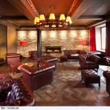 Grauer Bär, Lobby