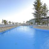 Dolmen Hotel, Pool