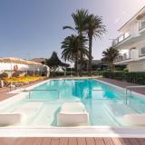 Apartamentos Montemayor, Pool