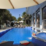 Hotel De France, Pool