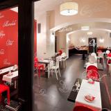 Red & Blue Design, Restaurant