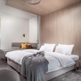 Golf Hotel, Bild 5