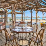 Jaz Costa Mares - Adults Only, Bild 4