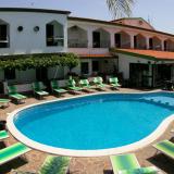 Marinella, Pool