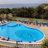 Pineta Petto Bianco, Pool