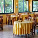 Pineta Petto Bianco, Restaurant