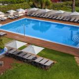 Weare La Paz, Pool