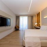 Navy Hotel, Bild 7