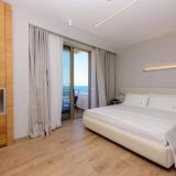Navy Hotel, Bild 9