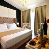 Flower Hotel, Bild 7