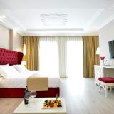 Flower Hotel, Bild 3