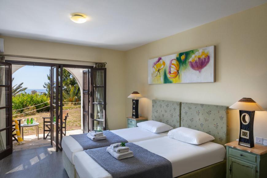 4 Sterne Hotel: Latchi Family Resort - Latchi, Paphos, Bild 4