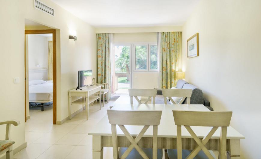 4 Sterne Hotel: Aparthotel ILUNION Tartessus Sancti Petri - Novo Sancti Petri, Costa de la Luz (Andalusien)
