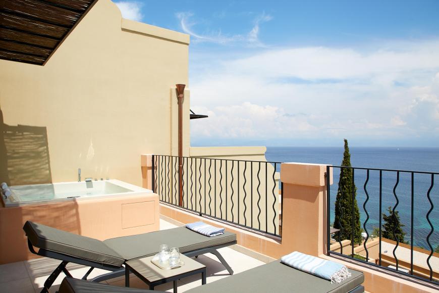 5 Sterne Hotel: Nido, Mar-Bella Collection - Benitses, Korfu