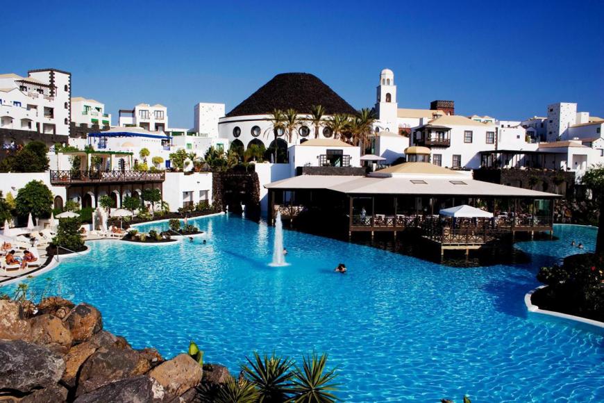 5 Sterne Hotel: LIVVO Volcan Lanzarote - Playa Blanca, Lanzarote (Kanaren)
