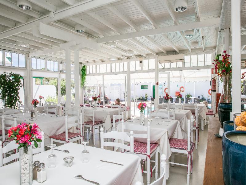 2 Sterne Hotel: LIVVO Las Gaviotas - Puerto del Carmen, Lanzarote (Kanaren), Bild 2