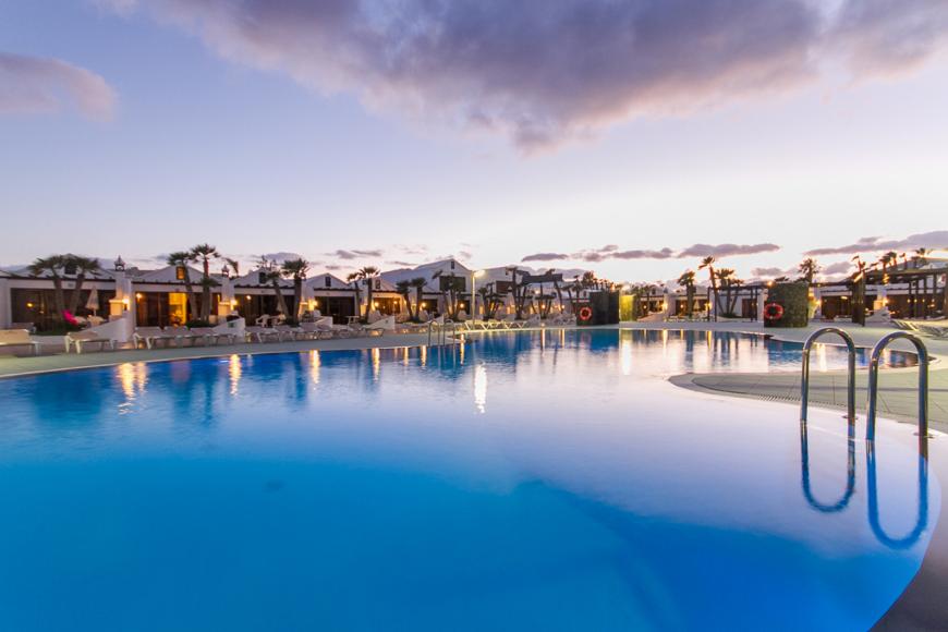 4 Sterne Familienhotel: Sands Beach Resort - Costa Teguise, Lanzarote (Kanaren)