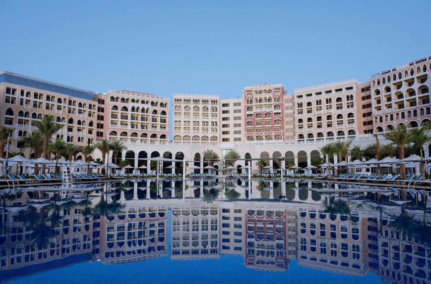 5 Sterne Hotel: The Ritz Carlton Abu Dhabi Grand Canal - Abu Dhabi, Abu Dhabi