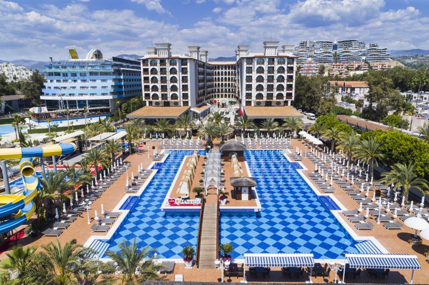 5 Sterne Hotel: Quattro Beach Spa & Resort - Alanya, Türkische Riviera