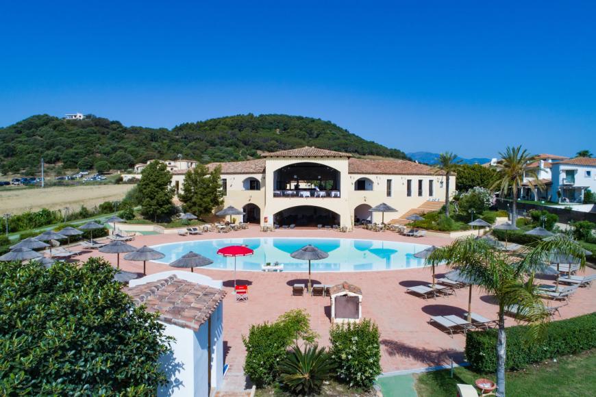 4 Sterne Hotel: Cala Luas Resort - Cardedu, Sardinien