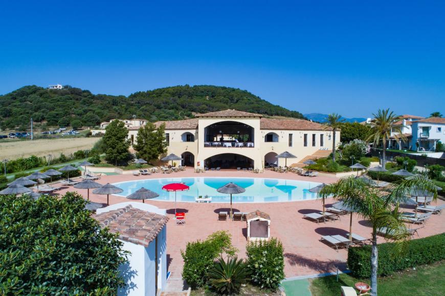 4 Sterne Hotel: Cala Luas Resort - Marina di Cardedu, Sardinien