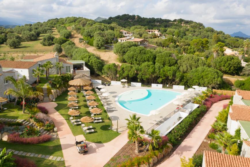 4 Sterne Hotel: Cala Sinzias Resort - Castiadas, Sardinien