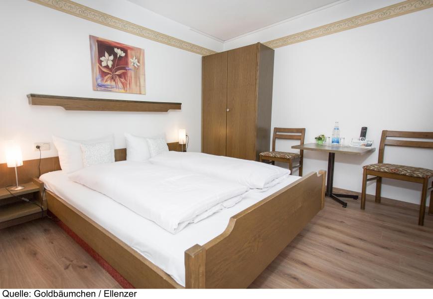 2 Sterne Hotel: Ellenzer Goldbäumchen - Ellenz-Poltersdorf, Rheinland-Pfalz, Bild 6