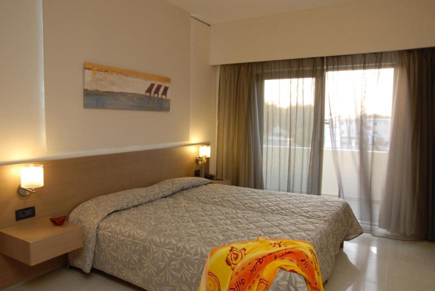 4 Sterne Familienhotel: Atlantica Amalthia Beach Hotel - Adults Only - Agia Marina, Kreta
