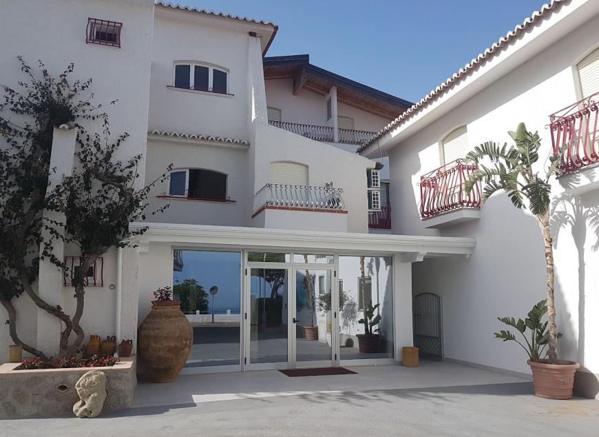 3 Sterne Hotel: Costa Azzurra - Ricadi, Kalabrien