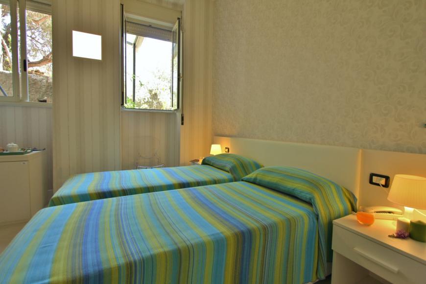 4 Sterne Hotel: Hotel Baia Azzurra - Taormina, Sizilien, Bild 3