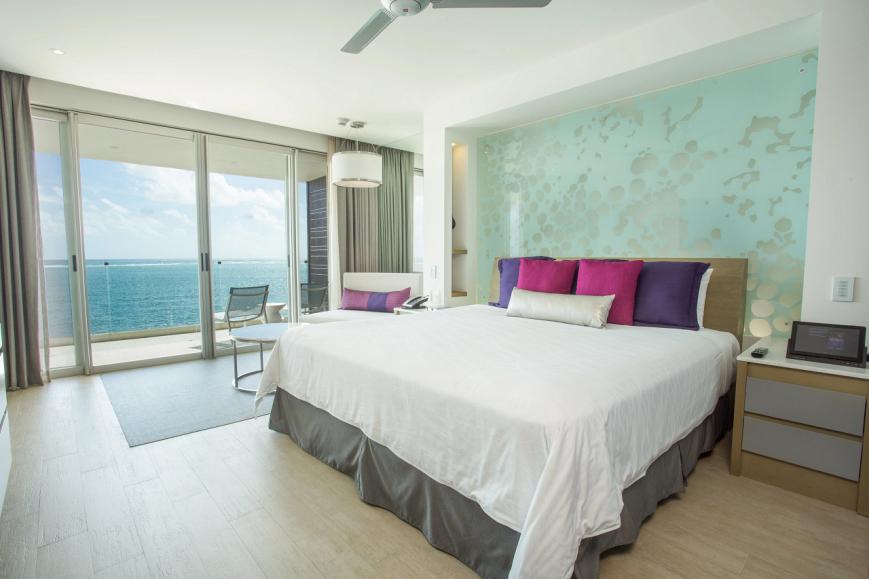 Breathless Riviera Cancun Resort & Spa vtours