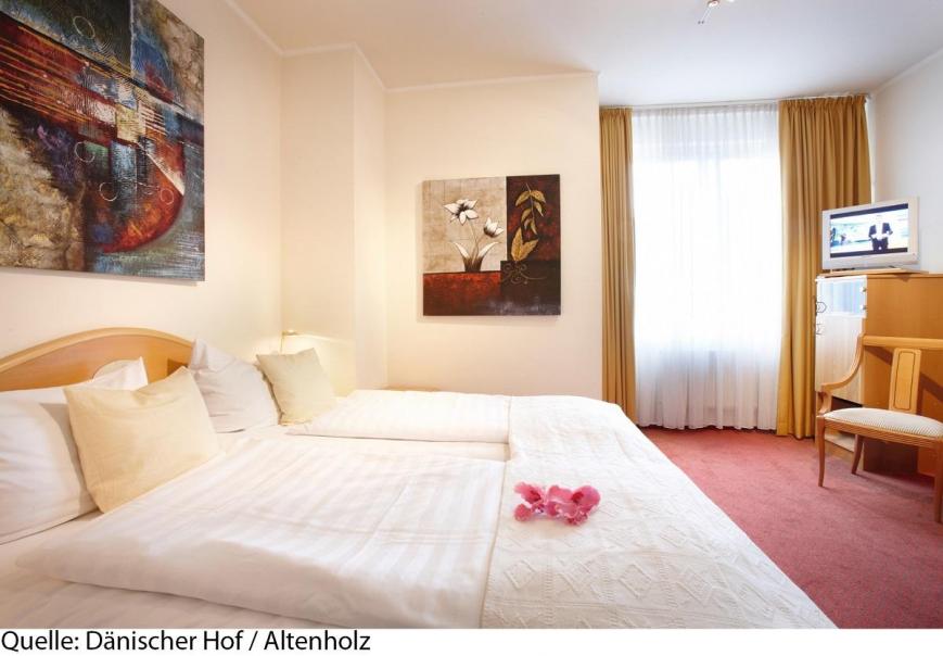 2 Sterne Hotel: Dänischer Hof Altenholz by Tulip Inn - Altenholz, Schleswig-Holstein, Bild 1