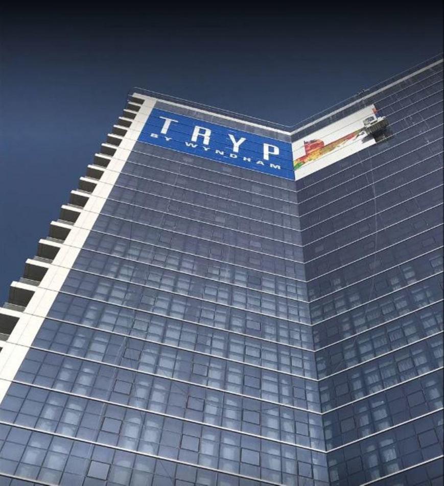 4 Sterne Hotel: TRYP by Wyndham Dubai - Dubai City, Dubai