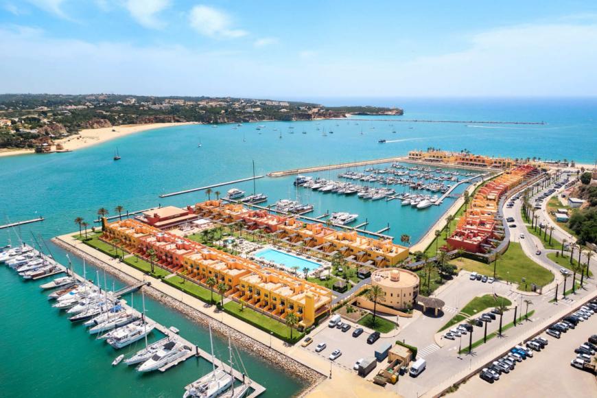 4 Sterne Hotel: NH Marina Portimao Resort - Portimao, Algarve