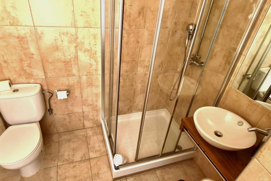 2 Sterne Hotel: Albufeira Beach Hotel by Kavia - Albufeira, Algarve, Bild 7