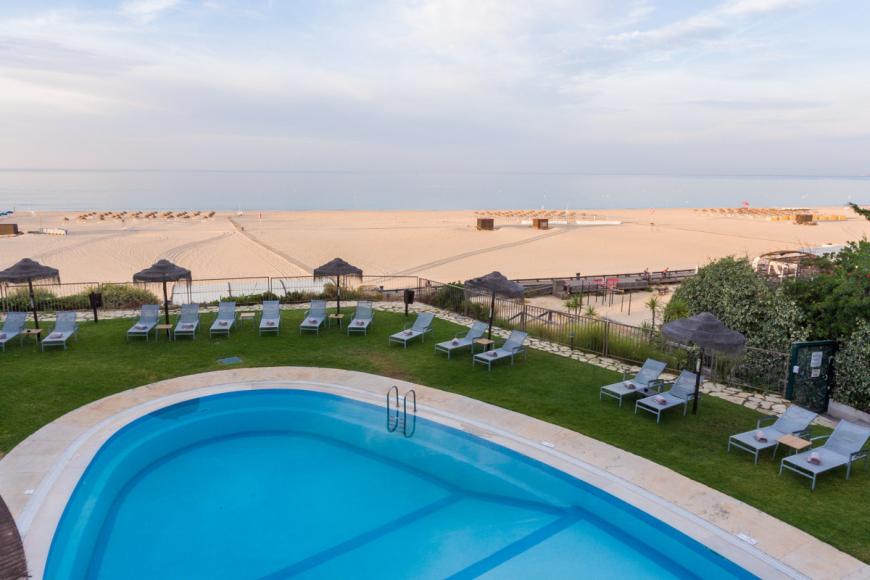 4 Sterne Hotel: AP Oriental Beach - Adults only - Praia da Rocha, Algarve, Bild 8