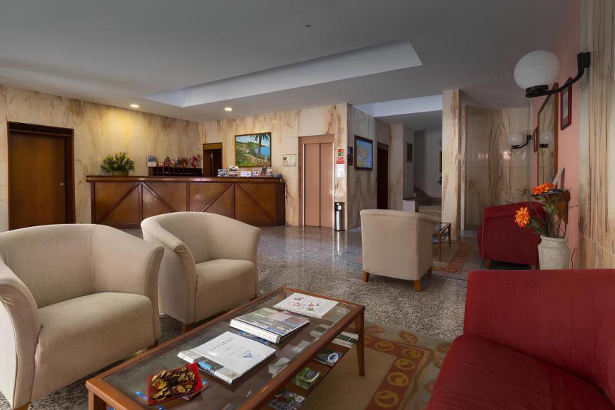 3 Sterne Hotel: Aparthotel Imperatriz - Funchal, Madeira, Bild 5