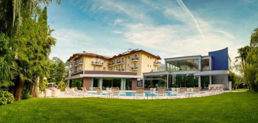 4 Sterne Hotel: Villa Nicolli Romantic Resort - Riva del Garda, Gardasee, Bild 2