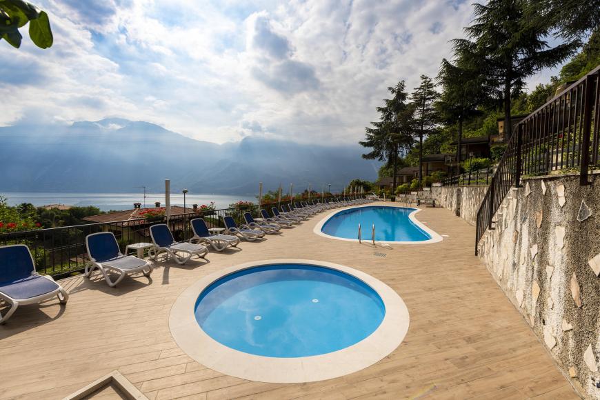 2 Sterne Hotel: Oasi Residence - Limone sul Garda, Gardasee
