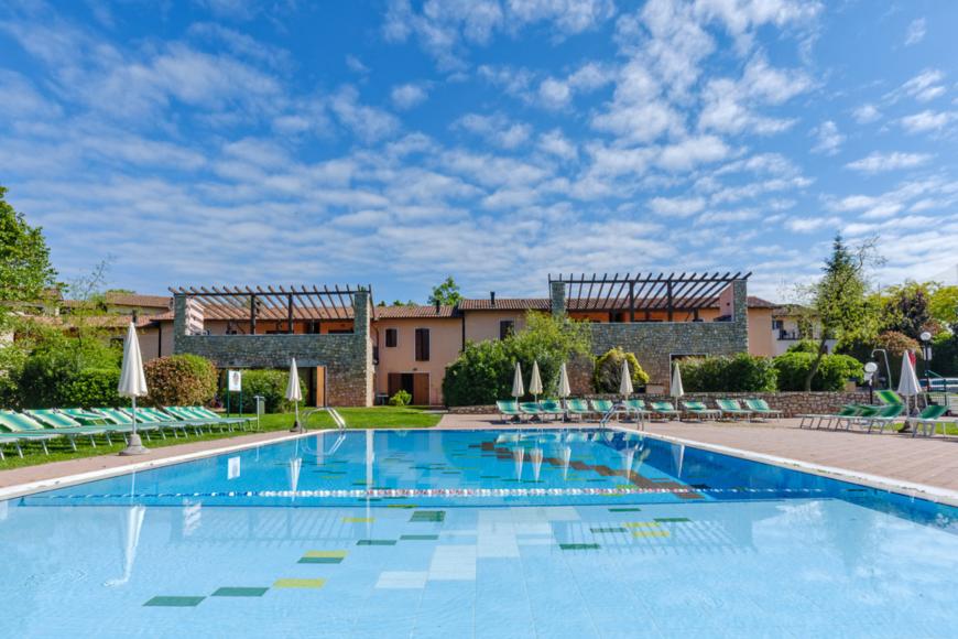 2 Sterne Familienhotel: Golf Residence - Peschiera, Gardasee