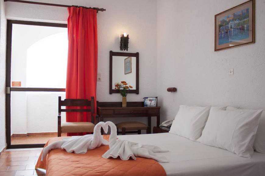 2 Sterne Hotel: Malia Holidays - Malia, Kreta