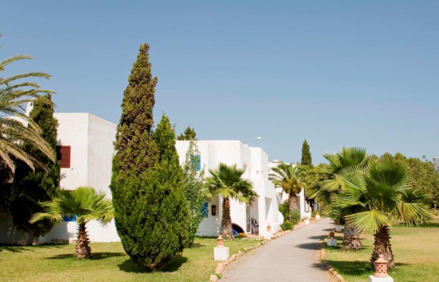 3.5 Sterne Hotel: Cala Llenya Resort Ibiza - Cala Llenya, Ibiza (Balearen)
