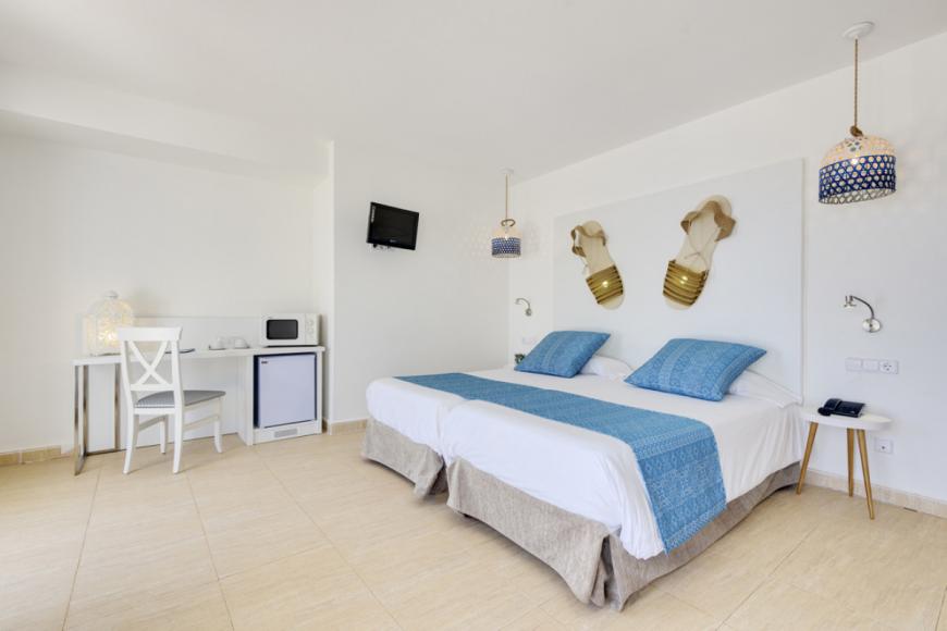 4 Sterne Familienhotel: Tropic Garden Hotel & Apartments - Santa Eulalia, Ibiza (Balearen), Bild 5